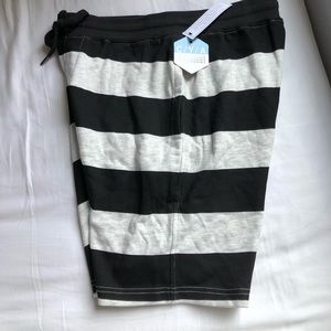 Men’s sweatshorts